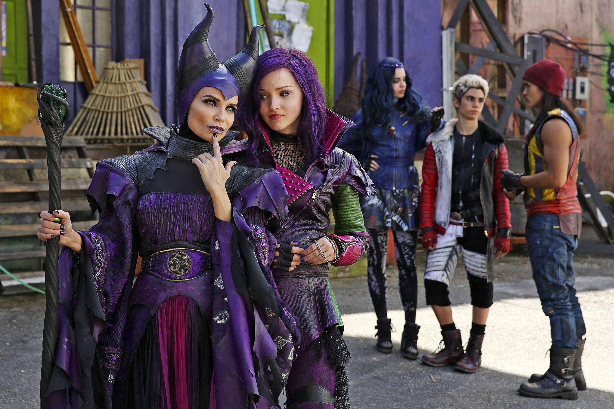 Disneys Descendants Trailer