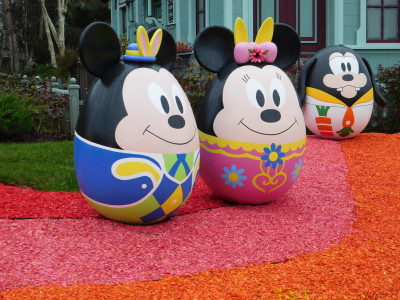 Mickey and Minnie Easter Eggs