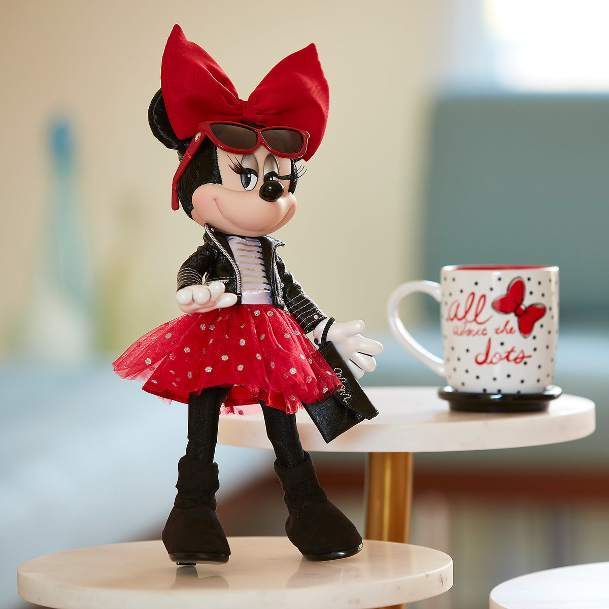 minnie mouse limited edition doll 2018