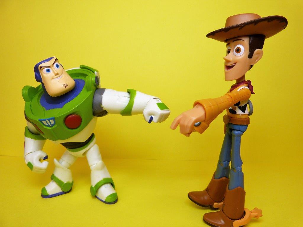 Toy Story Woody Pixar Toybox Action Figure Review | DisKingdom.com