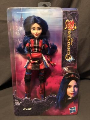 Toy Review: Descendants 3 Dolls by Hasbro 