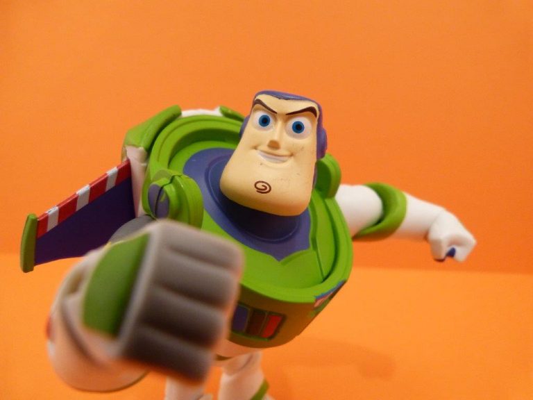 Buzz Lightyear Pixar Toybox Action Figure Review DisKingdom Com