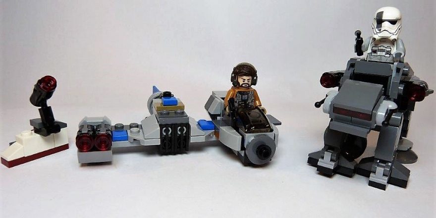 LEGO Star Wars Ski Speeder vs. First Order Walker Microfighters