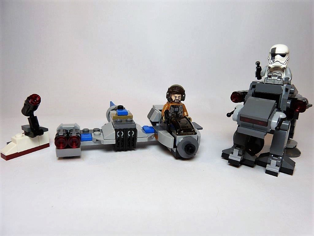 LEGO Star Wars Ski Speeder vs. First Order Walker Microfighters