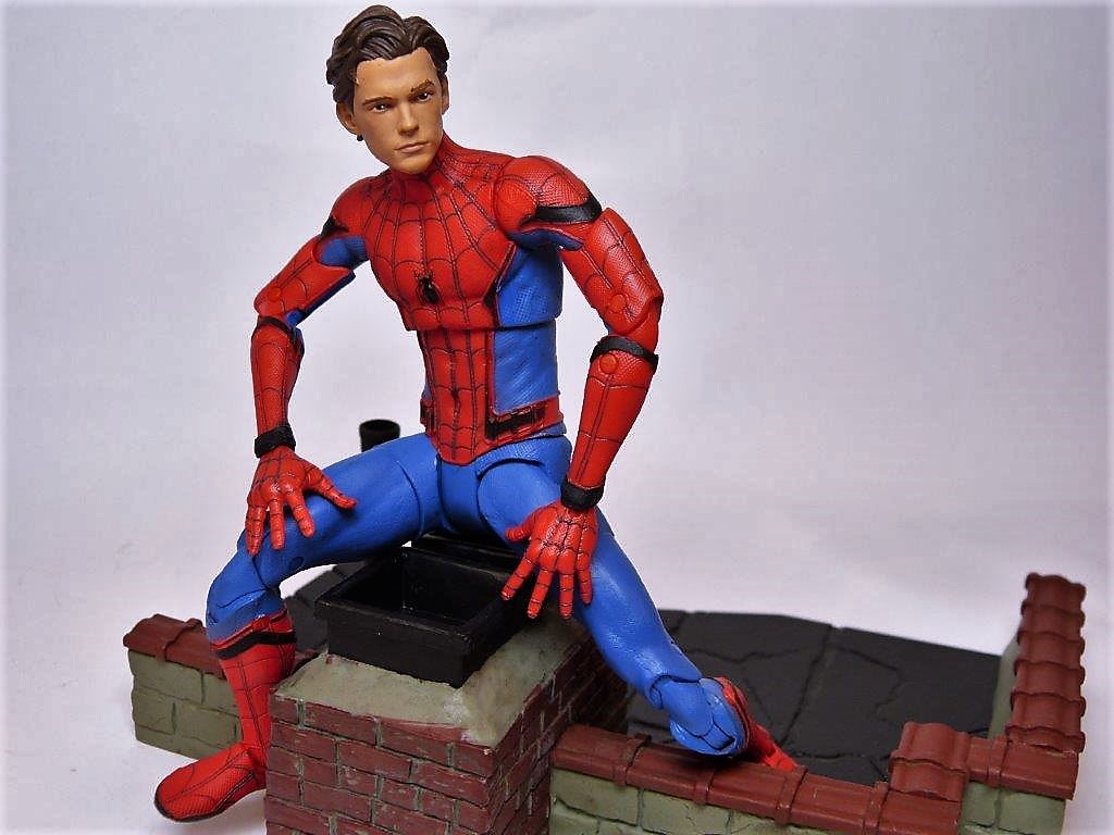 Spider-Man: Homecoming Marvel Select Action Figure Review | DisKingdom.com